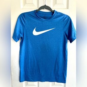 THE NIKE TEE